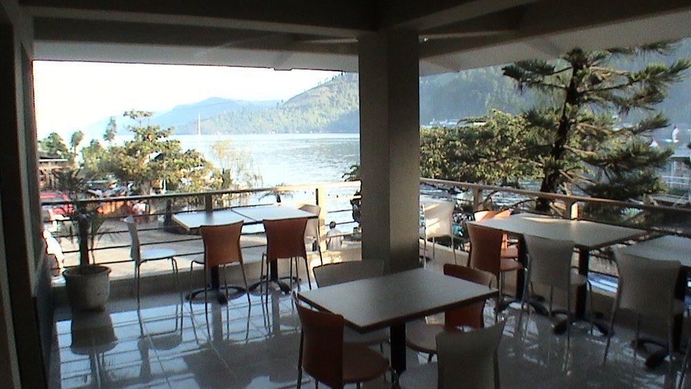 Pandu Lakeside Hotel Парапат Екстериор снимка