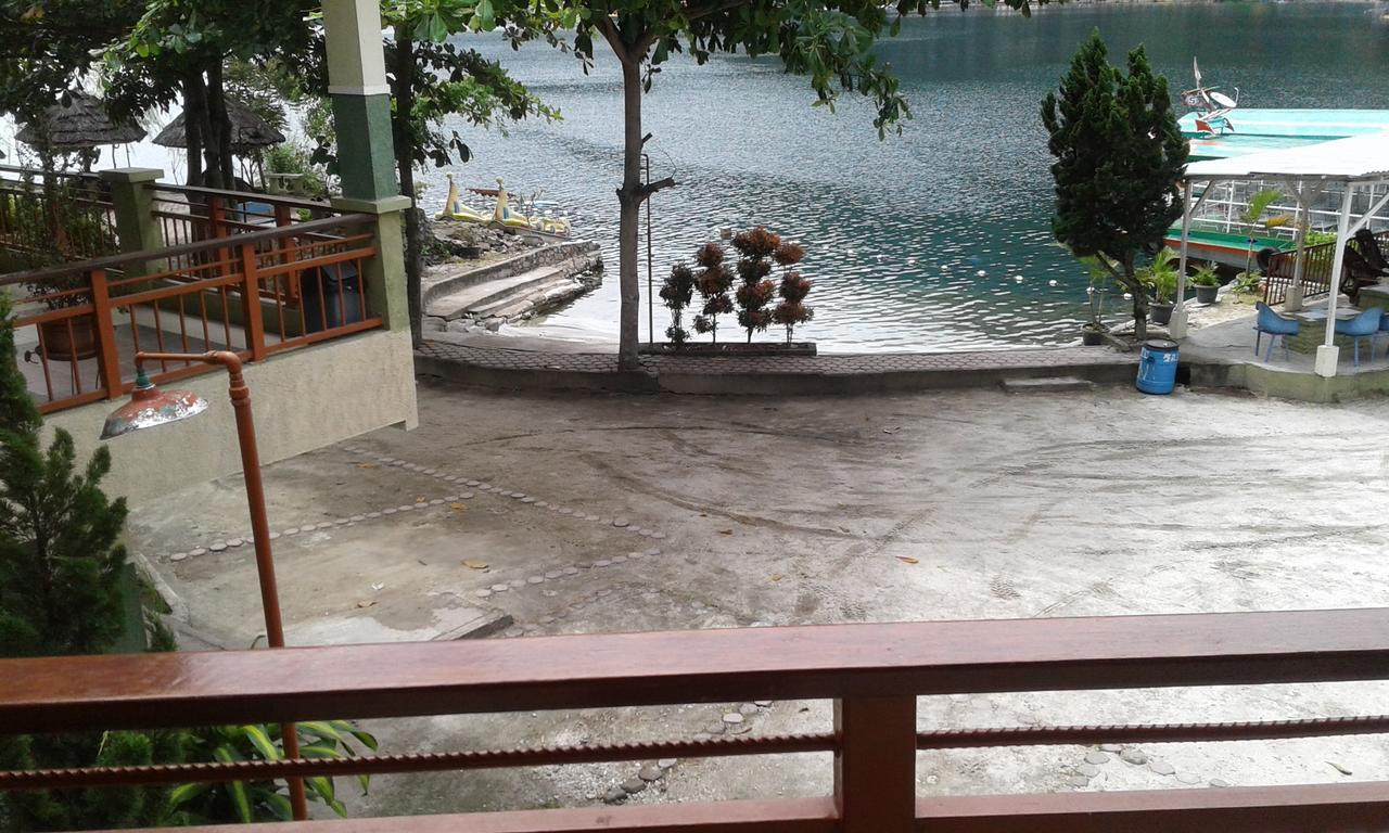 Pandu Lakeside Hotel Парапат Екстериор снимка