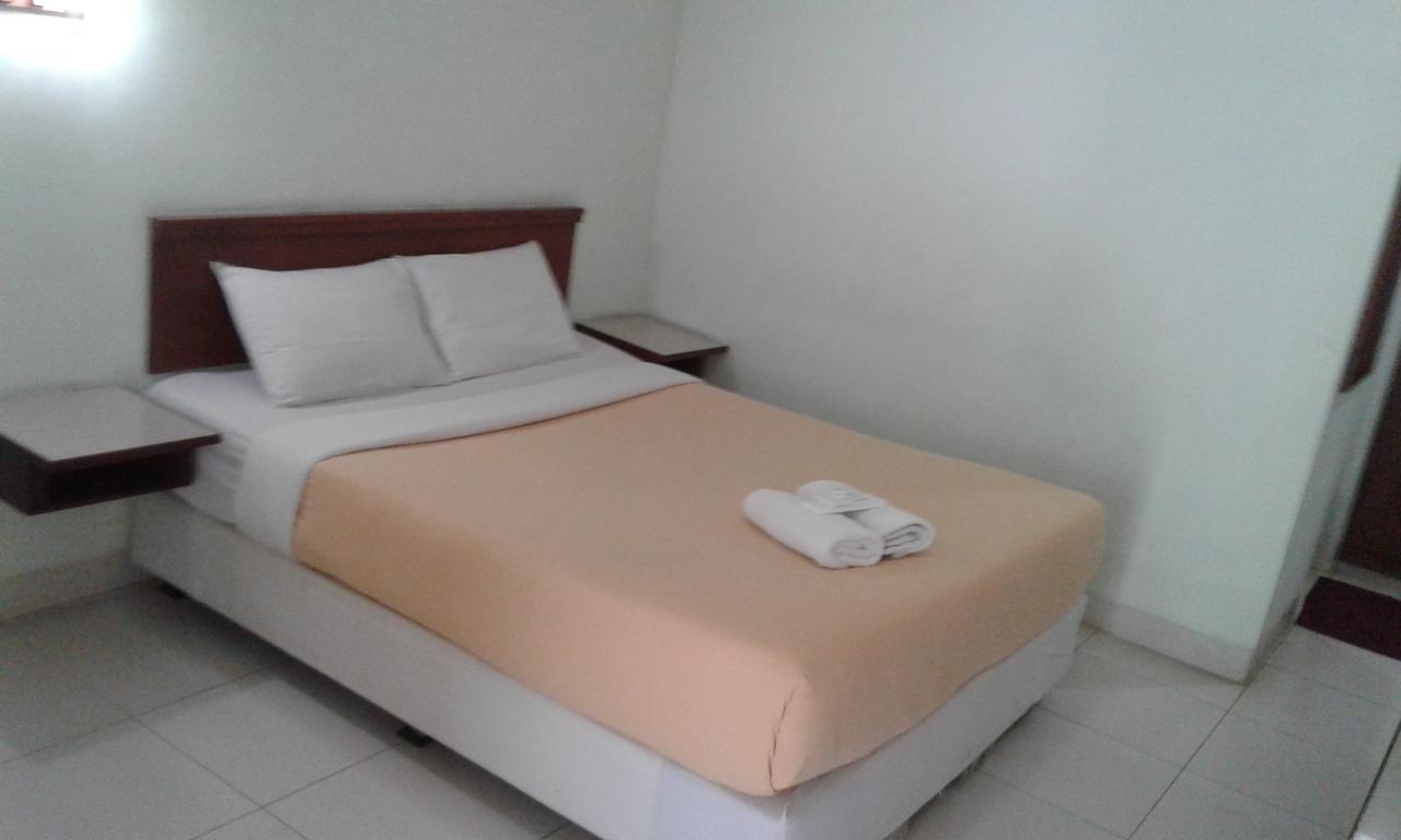 Pandu Lakeside Hotel Парапат Екстериор снимка