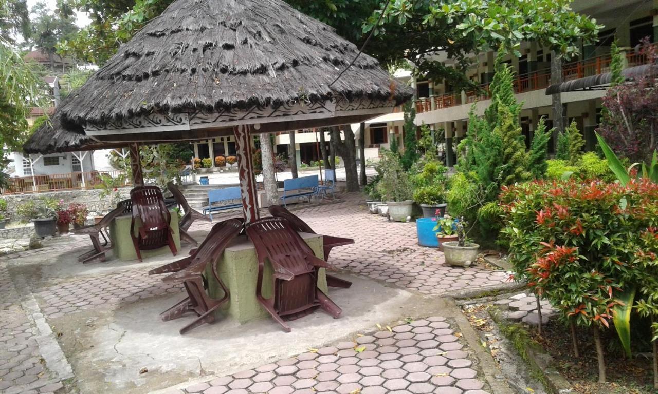 Pandu Lakeside Hotel Парапат Екстериор снимка