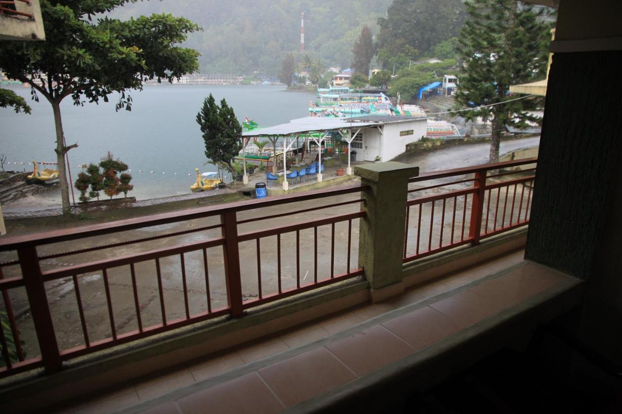 Pandu Lakeside Hotel Парапат Екстериор снимка
